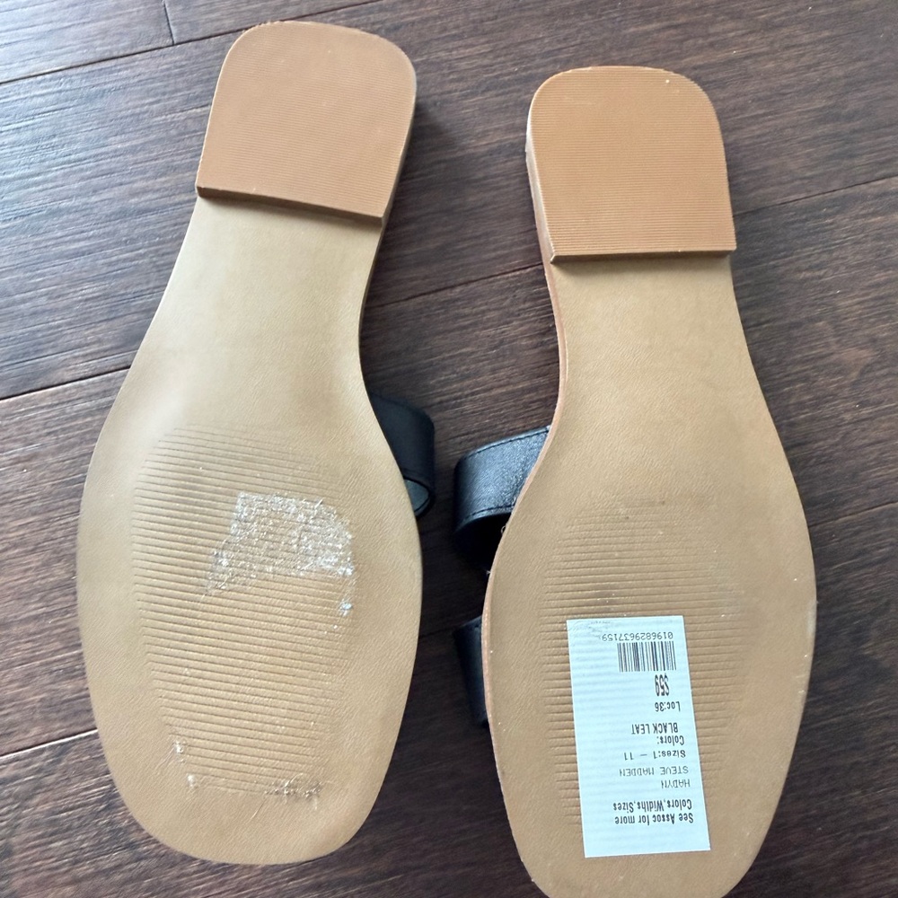 Steve Madden Black Leather Sandals - Picture 3 of 3